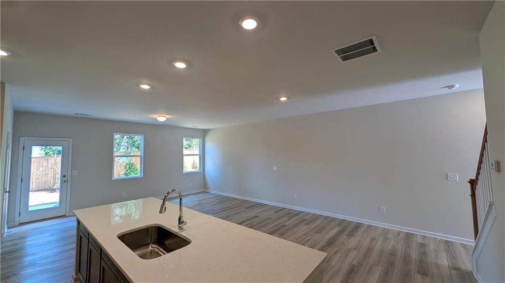 3 bedroom, 3 bathroom, 1,734 sq ft single family residence for sale at 521 Hayes Lane, Canton, GA 30115 — photo 7