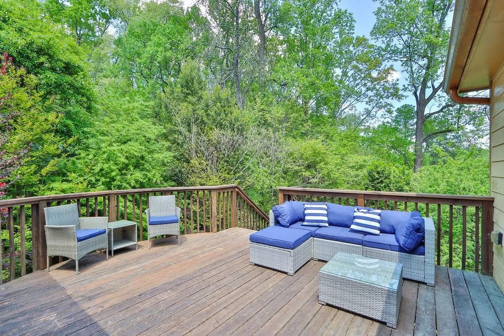 6 bedroom, 4 bathroom, 1,898 sq ft single family residence for rent at 4081 Ashford Dunwoody Road, Atlanta, GA 30319 for $10,000 a month — photo 7