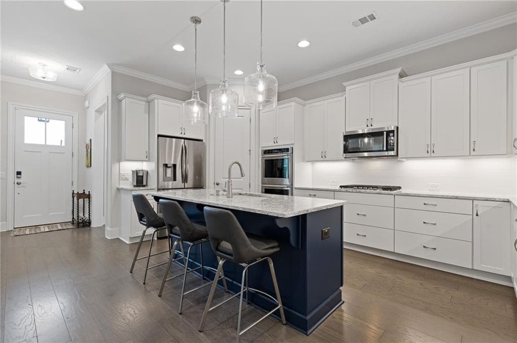 3 bedroom, 3 bathroom, 2,783 sq ft single family residence for sale at 134 Kingwood Drive, Woodstock, GA 30188 — photo 8