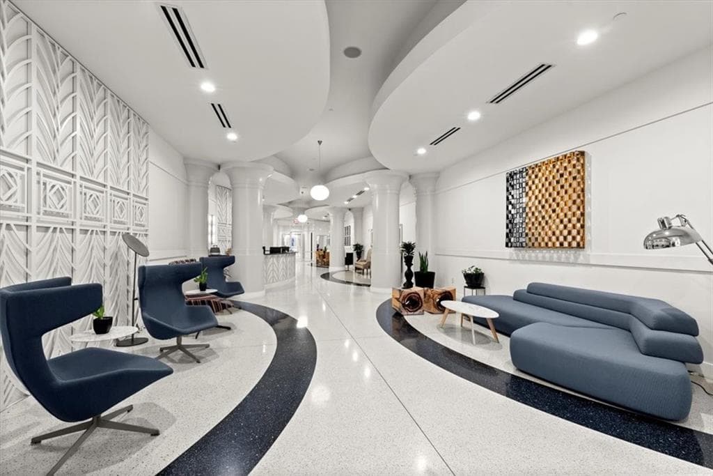 1 bedroom, 1 bathroom, 744 sq ft condominium for rent at 860 Peachtree Street 1506, Atlanta, GA 30308 for $2,000 a month — photo 2
