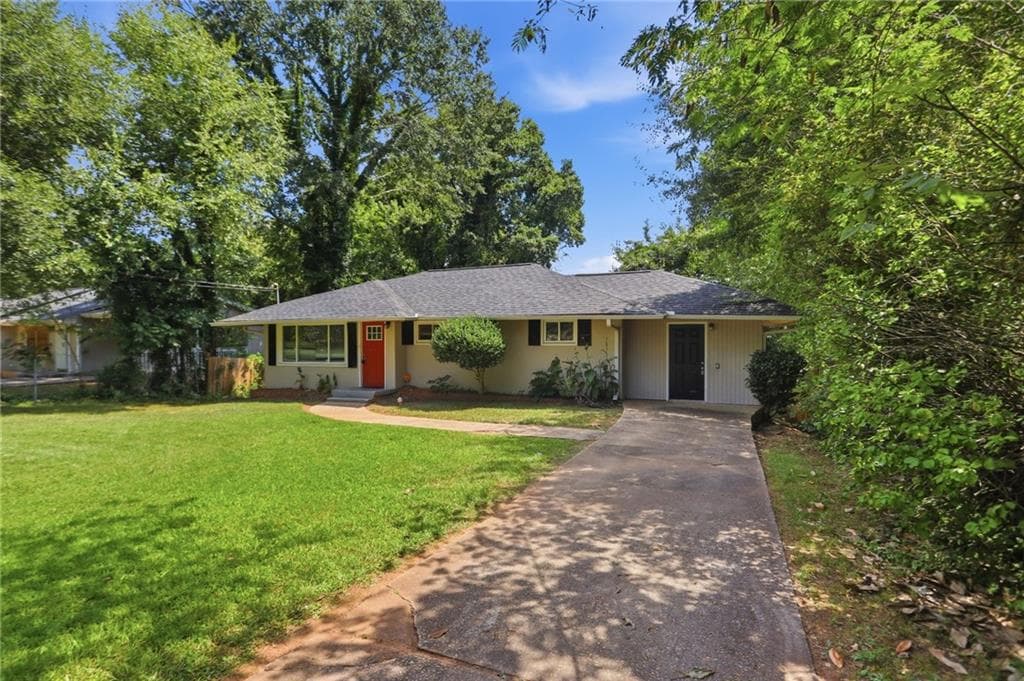 2 bedroom, 1 bathroom, 1,158 sq ft single family residence for sale at 2318 Ousley Court, Decatur, GA 30032 — photo 3