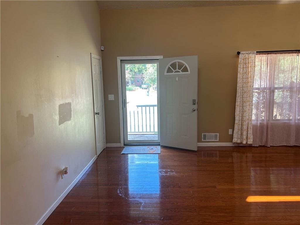 5 bedroom, 3 bathroom, 2,584 sq ft single family residence for sale at 1826 Pleasant Hill Trail, Lithonia, GA 30058 — photo 5