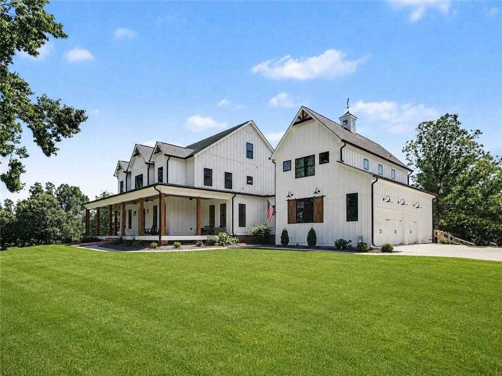 5 bedroom, 5 bathroom, 5,868 sq ft single family residence for sale at 1910 Carlan Road, Jasper, GA 30143 — photo 6
