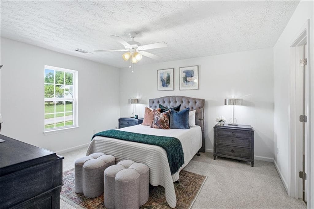 3 bedroom, 2 bathroom, 1,541 sq ft single family residence for sale at 255 Hunters Trace, Covington, GA 30014 — photo 3