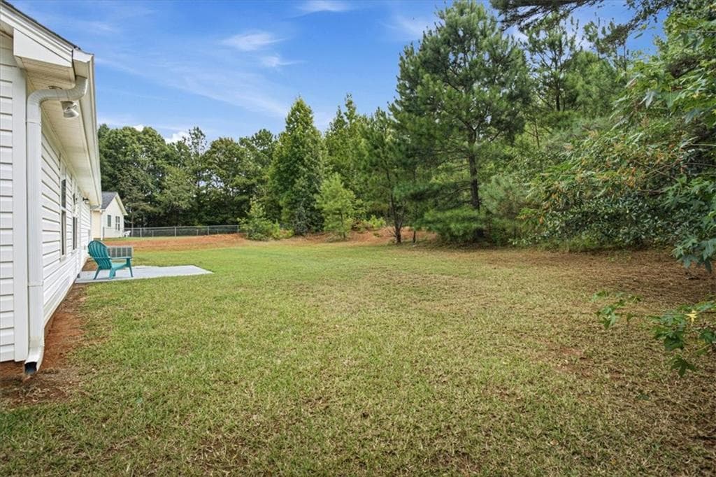 3 bedroom, 2 bathroom, 1,541 sq ft single family residence for sale at 255 Hunters Trace, Covington, GA 30014 — photo 8
