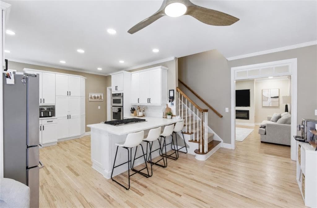 5 bedroom, 4 bathroom, 3,906 sq ft single family residence for sale at 420 Bay Grove Road, Loganville, GA 30052 — photo 4