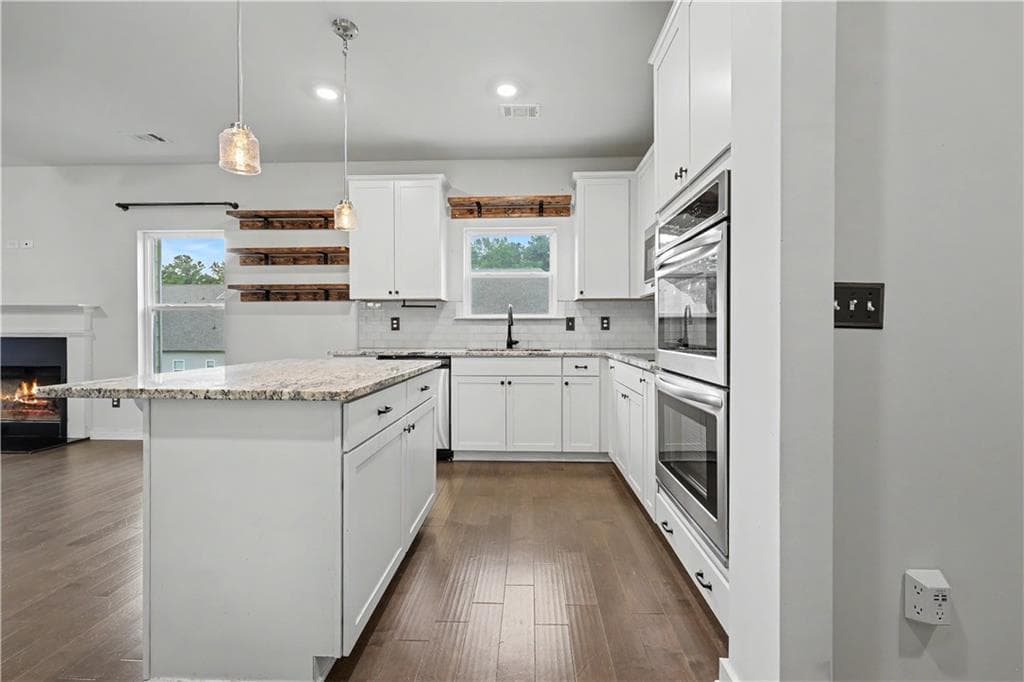 4 bedroom, 3 bathroom, 2,207 sq ft single family residence for sale at 1328 Woods Lane, Jefferson, GA 30549 — photo 9