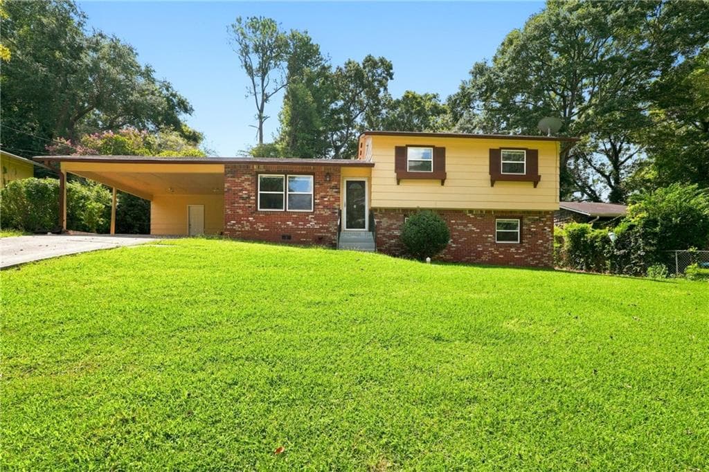 4 bedroom, 2 bathroom, 1,622 sq ft single family residence for sale at 3713 Elkridge Drive, Decatur, GA 30032 — photo 1 of 31