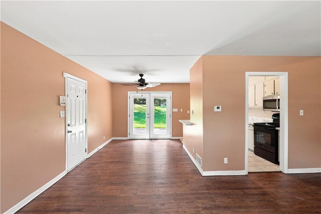 4 bedroom, 2 bathroom, 1,622 sq ft single family residence for sale at 3713 Elkridge Drive, Decatur, GA 30032 — photo 8
