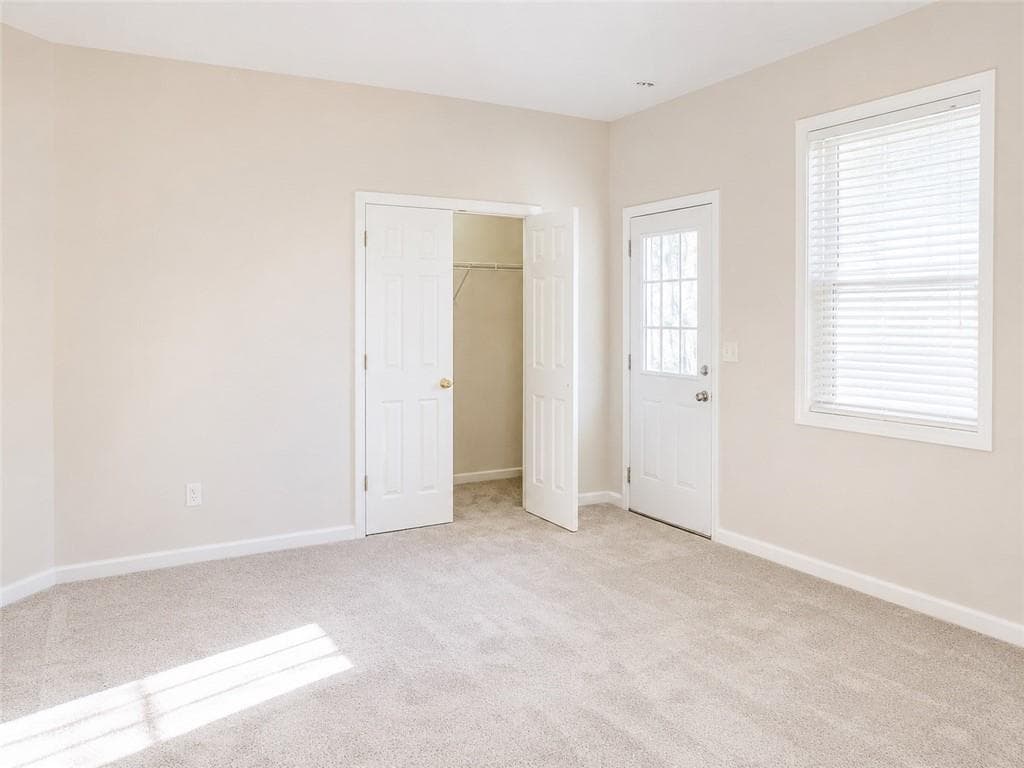 4 bedroom, 4 bathroom, 1,924 sq ft townhouse for sale at 13463 Spring View Drive, Milton, GA 30004 — photo 5