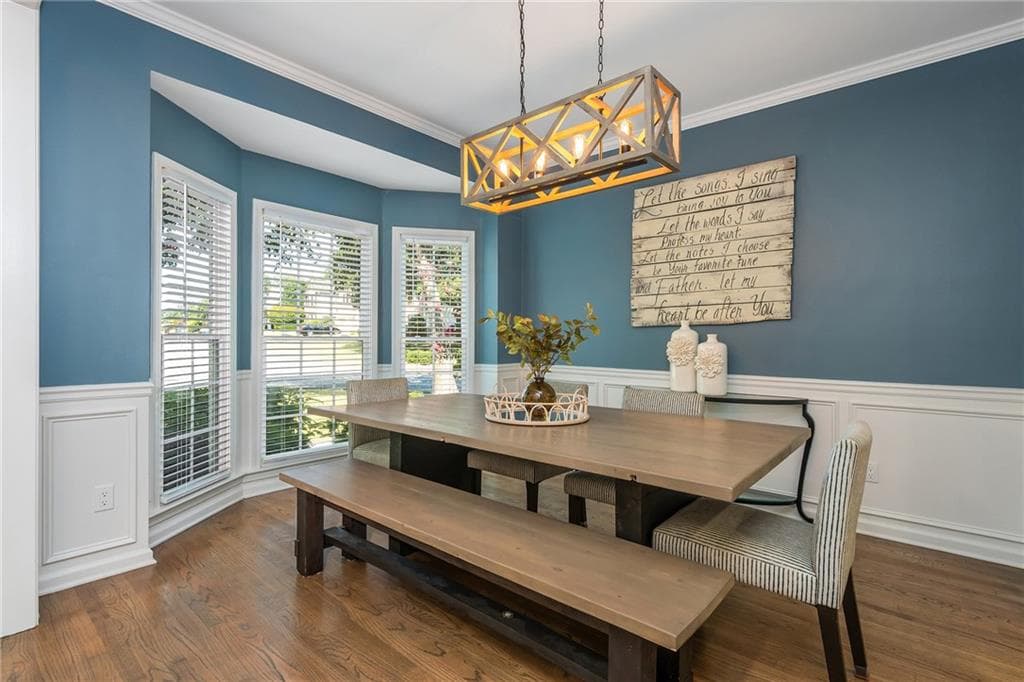 5 bedroom, 5 bathroom, 3,506 sq ft single family residence for sale at 100 Cobblestone Way, Alpharetta, GA 30009 — photo 4