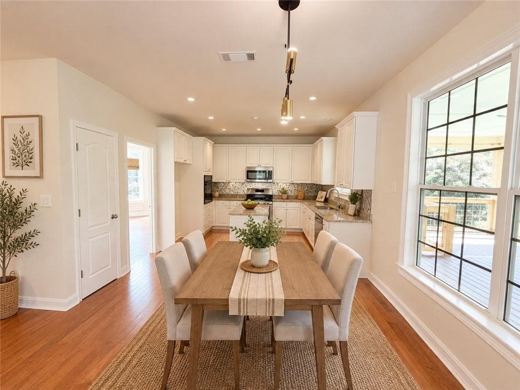 4 bedroom, 3 bathroom, 3,002 sq ft single family residence for sale at 638 Glen Valley Way, Dacula, GA 30019 — photo 3