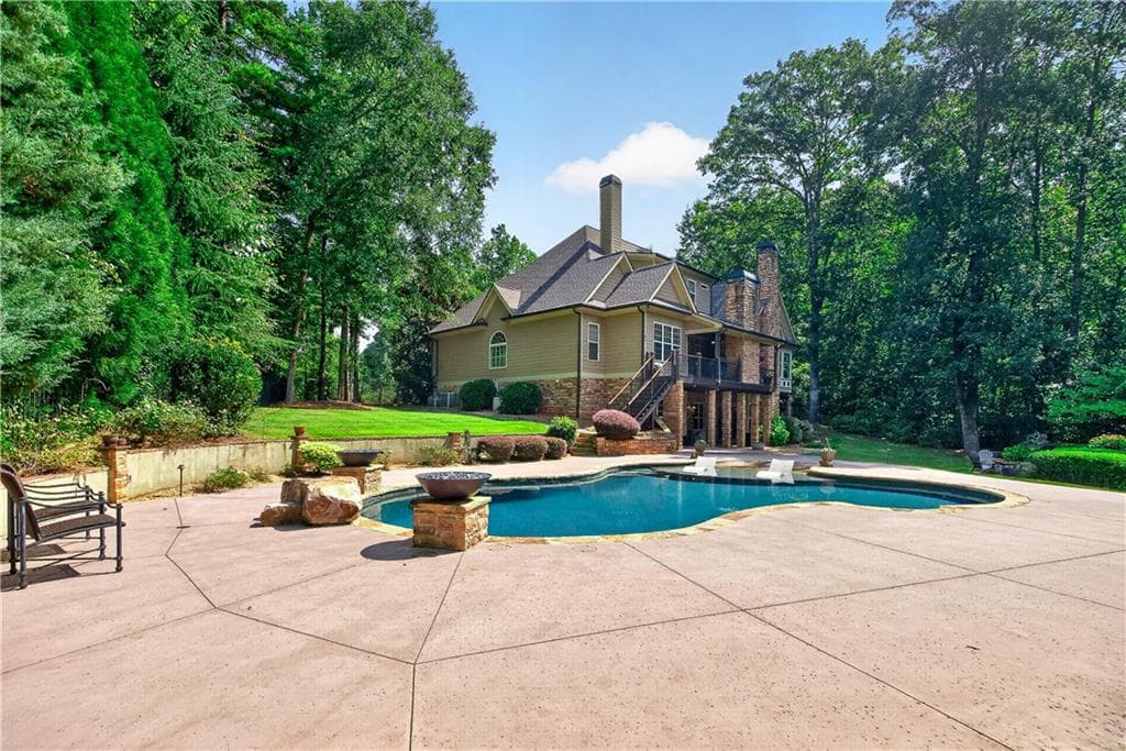 5 bedroom, 7 bathroom, 6,368 sq ft single family residence for sale at 18 Willow Place, Newnan, GA 30265