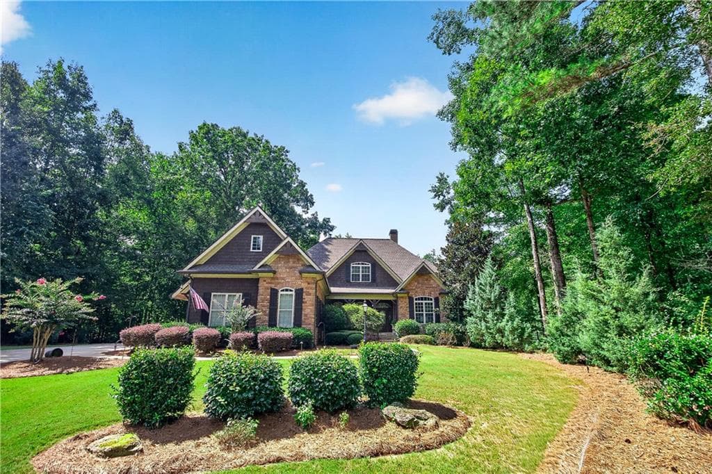 5 bedroom, 7 bathroom, 6,368 sq ft single family residence for sale at 18 Willow Place, Newnan, GA 30265 — photo 5