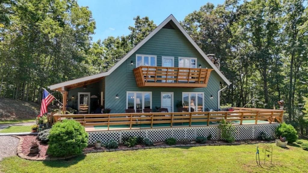 3 bedroom, 2 bathroom, 2,108 sq ft single family residence for sale at 416 Autumn Hills Drive, Morganton, GA 30560 — photo 10