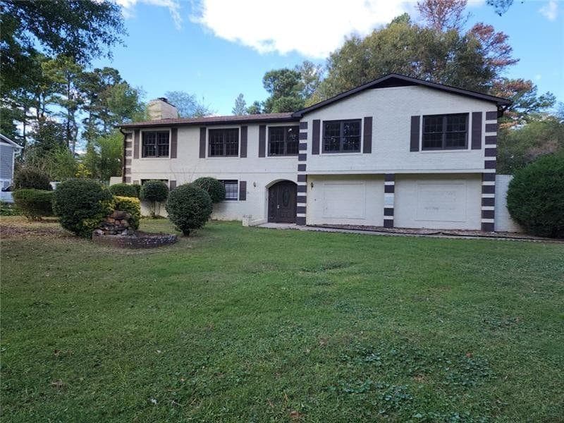 5 bedroom, 3 bathroom, 1,918 sq ft single family residence for rent at 2035 Debra Lane, Marietta, GA 30066 for $2,995 a month — photo 1 of 20