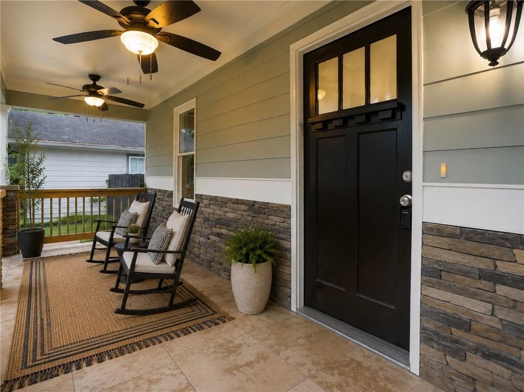 4 bedroom, 3 bathroom, 2,767 sq ft single family residence for sale at 183 Warren Street, Atlanta, GA 30317 — photo 2