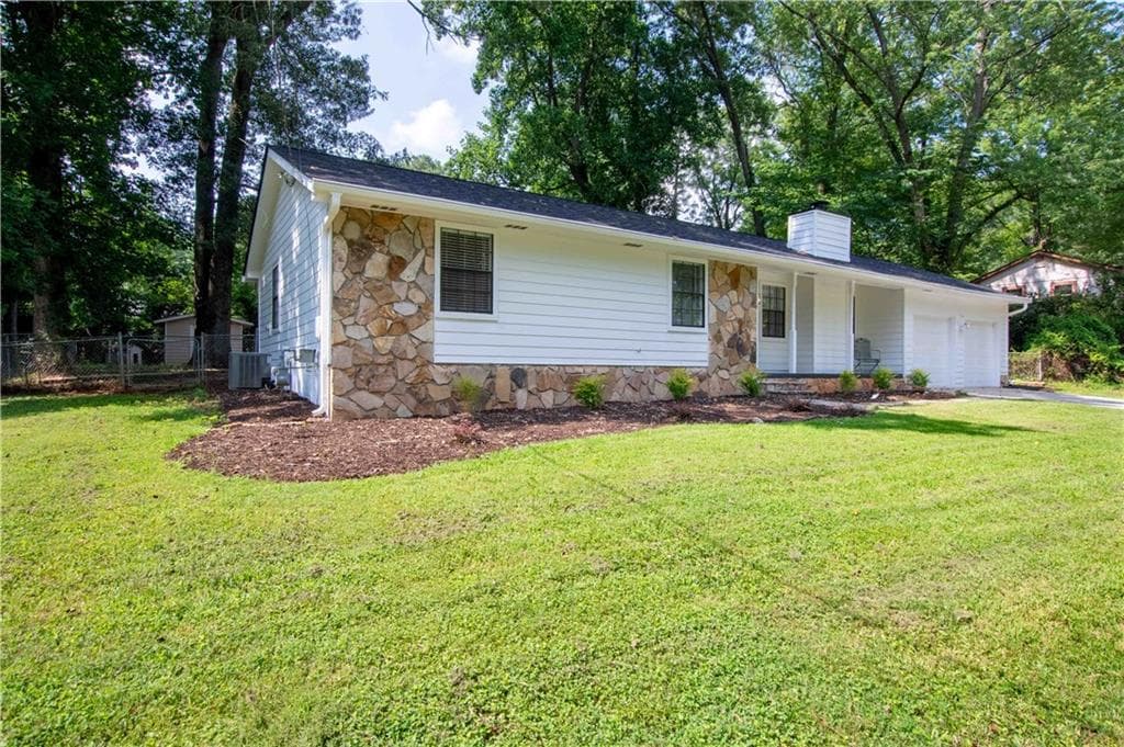 4 bedroom, 3 bathroom, 1,809 sq ft single family residence under contract at 5003 Abbey Lane, Lilburn, GA 30047