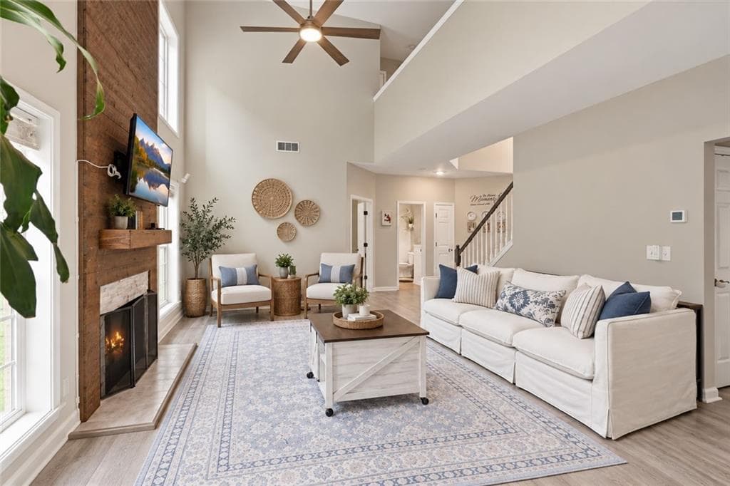 4 bedroom, 3 bathroom, 2,640 sq ft single family residence for sale at 5165 Huntington Crest Lane, Cumming, GA 30040 — photo 8