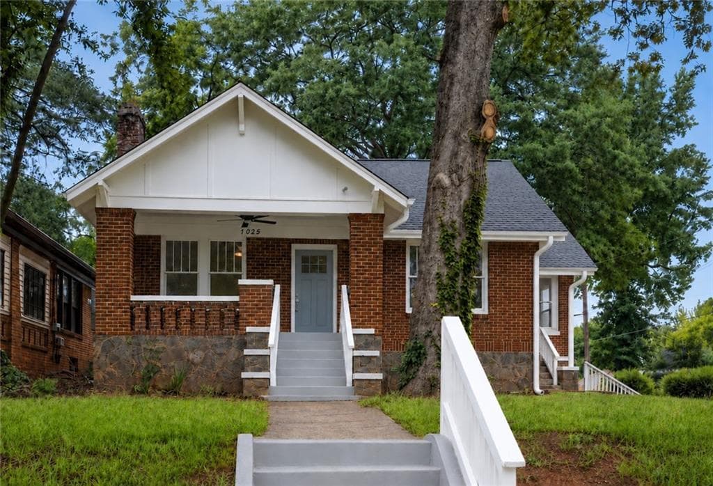 4 bedroom, 2 bathroom, 2,689 sq ft single family residence for sale at 1025 Katherwood Drive, Atlanta, GA 30310