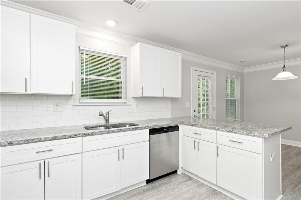 3 bedroom, 3 bathroom, 1,613 sq ft single family residence for rent at 5239 Hanover Street, Atlanta, GA 30349 for $1,995 a month — photo 3