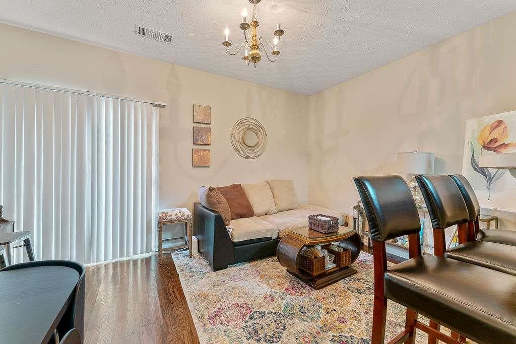2 bedroom, 3 bathroom, 1,408 sq ft single family residence for sale at 1343 Penhurst Drive, Lawrenceville, GA 30043 — photo 5