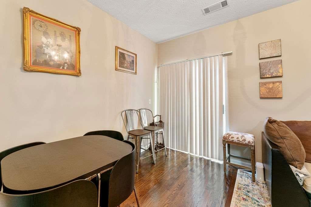 2 bedroom, 3 bathroom, 1,408 sq ft single family residence for sale at 1343 Penhurst Drive, Lawrenceville, GA 30043 — photo 6