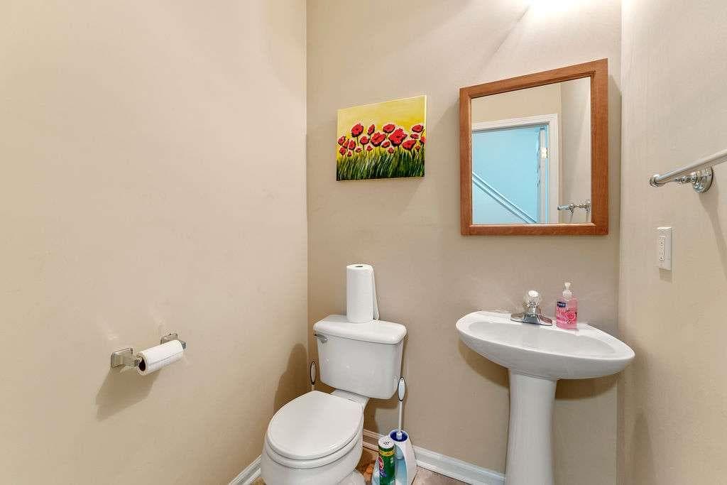 2 bedroom, 3 bathroom, 1,408 sq ft single family residence for sale at 1343 Penhurst Drive, Lawrenceville, GA 30043 — photo 8