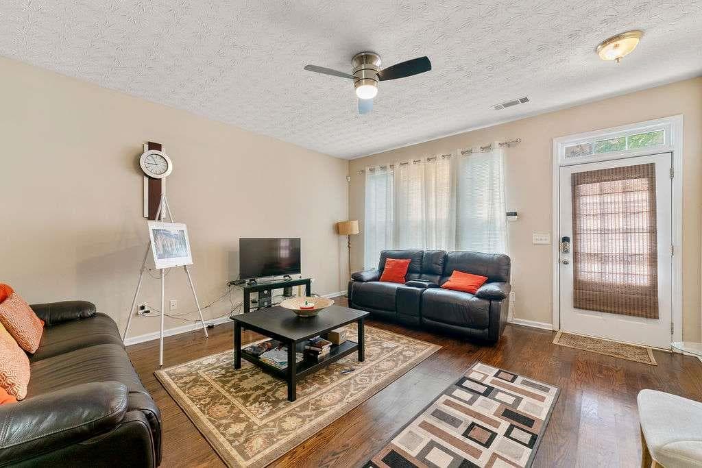 2 bedroom, 3 bathroom, 1,408 sq ft single family residence for sale at 1343 Penhurst Drive, Lawrenceville, GA 30043 — photo 10