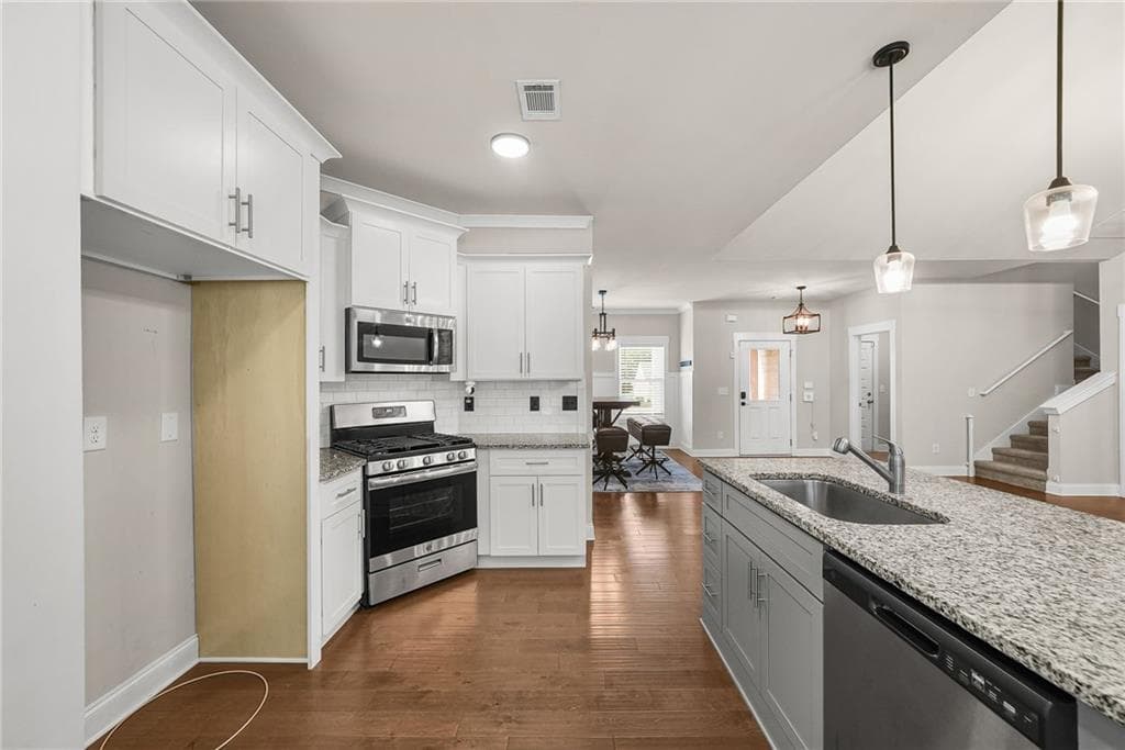 4 bedroom, 2 bathroom, 2,075 sq ft single family residence for sale at 8844 St Andrews Parkway, Winston, GA 30187 — photo 9