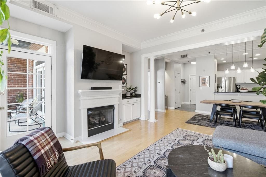 1 bedroom, 1 bathroom, 970 sq ft condominium for rent at 850 Piedmont Avenue 2409, Atlanta, GA 30308 for $2,500 a month — photo 6