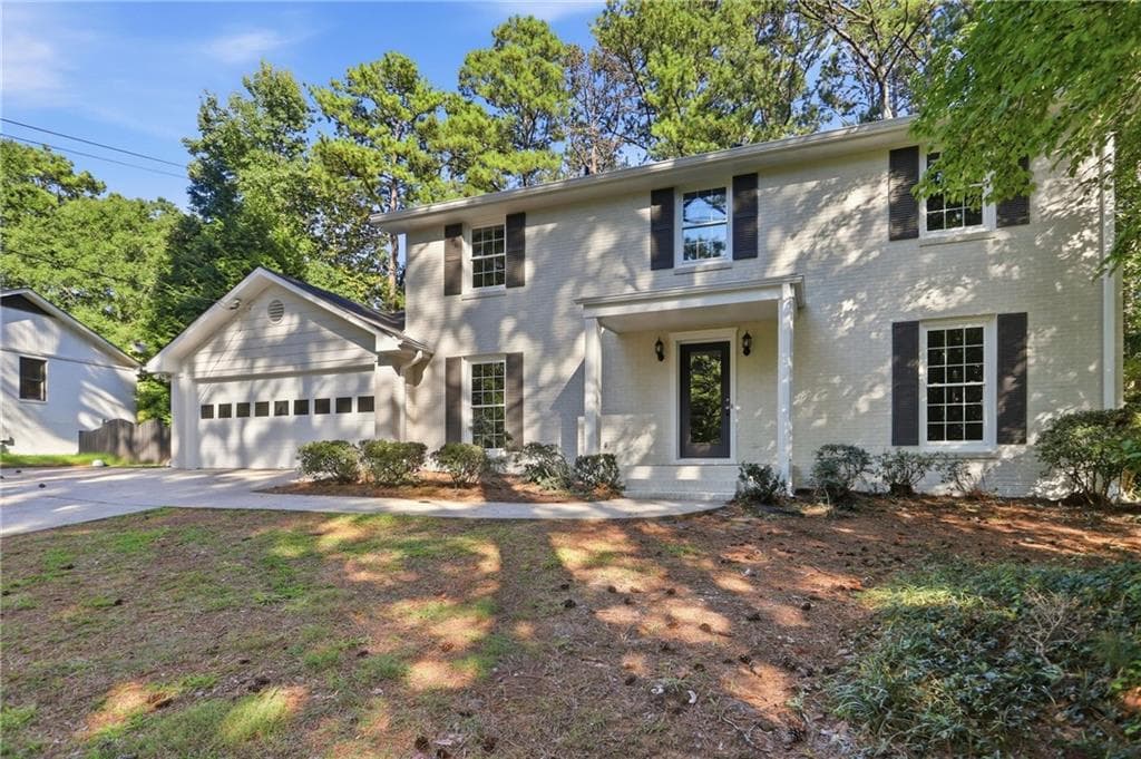 4 bedroom, 3 bathroom, 3,419 sq ft single family residence under contract at 1215 Lake Crest Terrace, Roswell, GA 30075 — photo 6