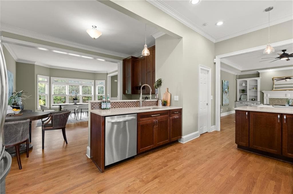 4 bedroom, 4 bathroom, 4,650 sq ft single family residence for sale at 4136 Wandering Rose Lane, Marietta, GA 30062 — photo 6