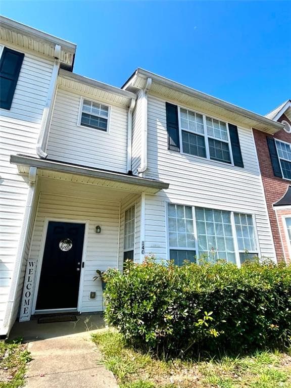 3 bedroom, 3 bathroom, 1,384 sq ft townhouse for sale at 140 Odyssey Turn, Conyers, GA 30012 — photo 2