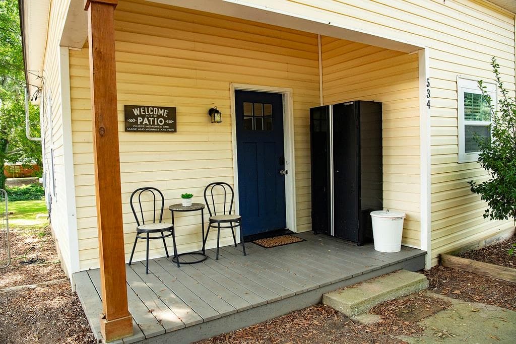 2 bedroom, 1 bathroom, 688 sq ft single family residence for sale at 534 Lovvorn Road, Carrollton, GA 30117 — photo 5
