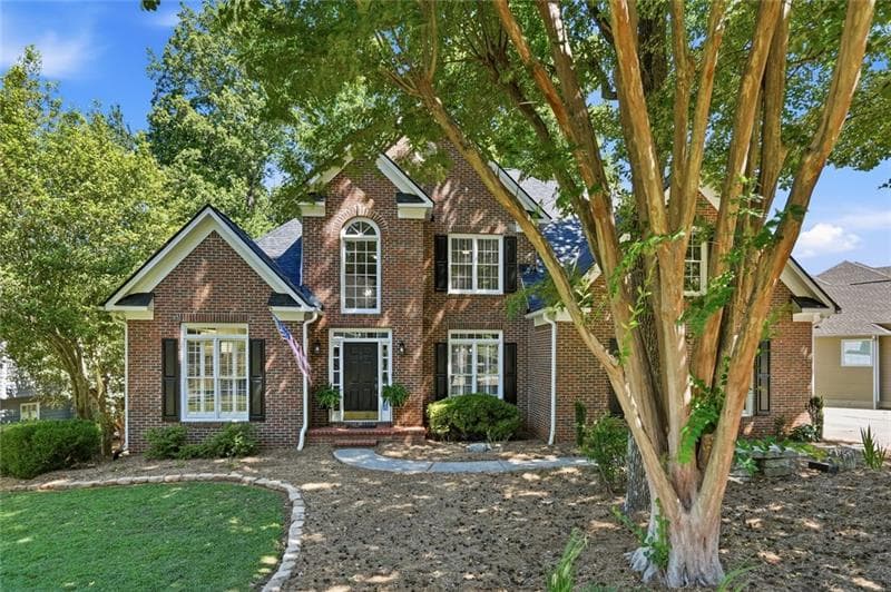5 bedroom, 3 bathroom, 2,993 sq ft single family residence under contract at 1032 Chippendale Trail, Marietta, GA 30064 — photo 2