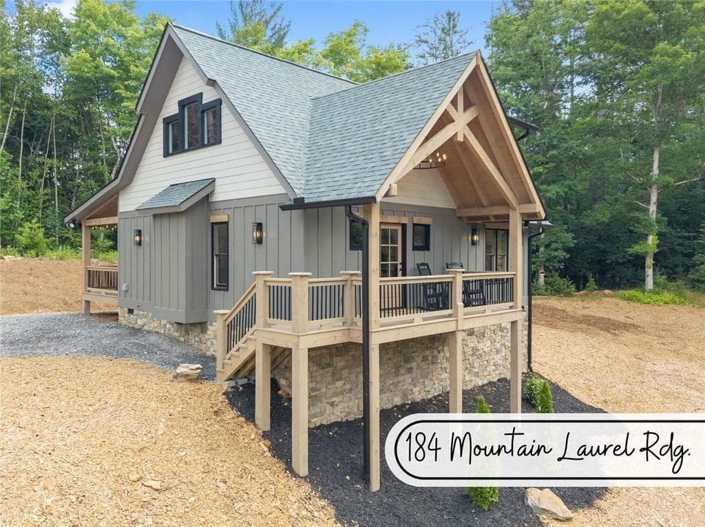 2 bedroom, 3 bathroom, 1,288 sq ft single family residence for sale at 184 Mountain Laurel Ridge, Mineral Bluff, GA 30559 — photo 3