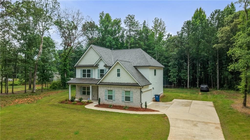 5 bedroom, 3 bathroom, 2,842 sq ft single family residence for sale at 656 East Lake Road, Mcdonough, GA 30252 — photo 3