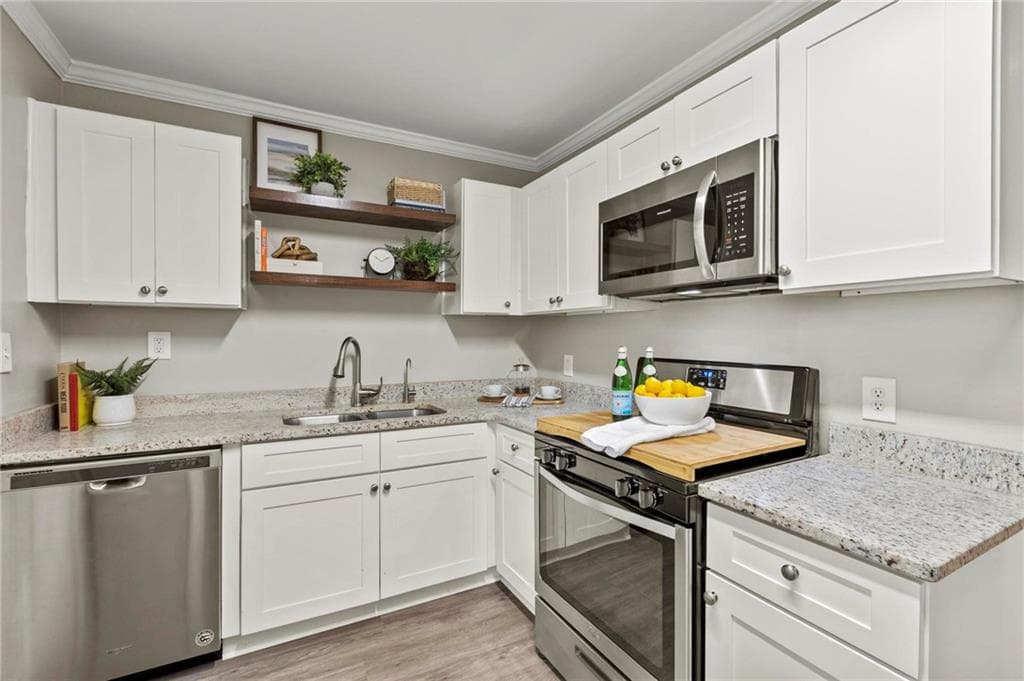 3 bedroom, 2 bathroom, 1,108 sq ft single family residence under contract at 1808 Flintwood Drive, Atlanta, GA 30316 — photo 10
