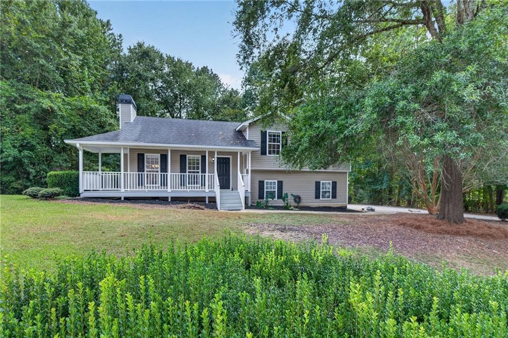 3 bedroom, 2 bathroom, 1,271 sq ft single family residence under contract at 23 Adair Court, Dallas, GA 30157