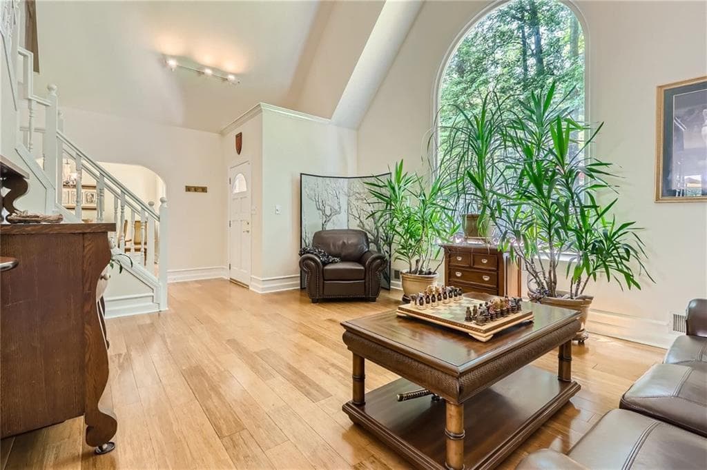 5 bedroom, 4 bathroom, 2,867 sq ft single family residence for sale at 1872 Lake Lucerne Drive, Lilburn, GA 30047 — photo 6