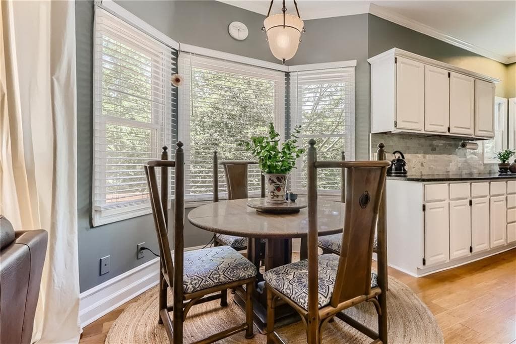5 bedroom, 4 bathroom, 2,867 sq ft single family residence for sale at 1872 Lake Lucerne Drive, Lilburn, GA 30047 — photo 7