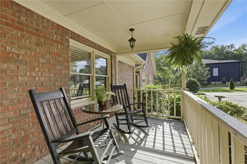 6 bedroom, 4 bathroom, 4,253 sq ft single family residence under contract at 4891 Bill Cheek Road, Auburn, GA 30011 — photo 9