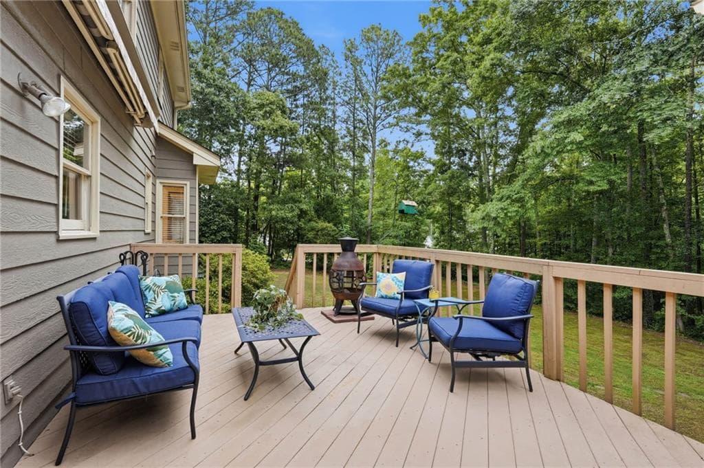 6 bedroom, 4 bathroom, 4,253 sq ft single family residence under contract at 4891 Bill Cheek Road, Auburn, GA 30011 — photo 4
