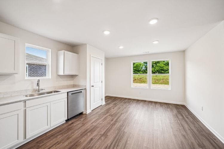 3 bedroom, 2 bathroom, 1,416 sq ft single family residence for sale at 77 Rainbow, Hartwell, GA 30643 — photo 7