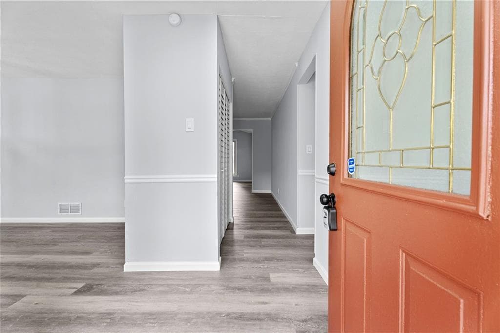 4 bedroom, 2 bathroom, 2,197 sq ft single family residence for sale at 6463 Maddox Road, Morrow, GA 30260 — photo 5