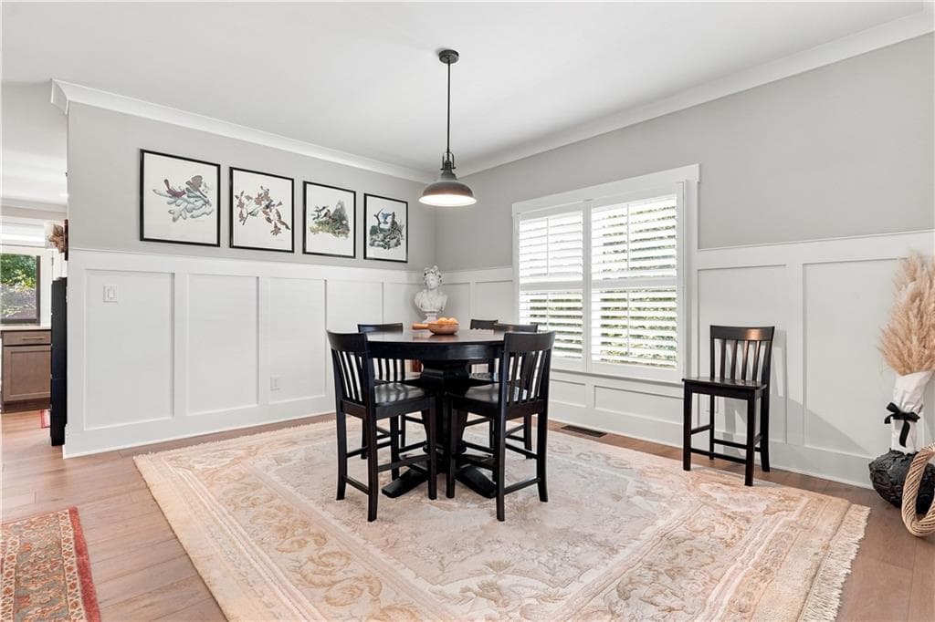 5 bedroom, 6 bathroom, 5,079 sq ft single family residence under contract at 6025 Pebblestone Lane, Cumming, GA 30040 — photo 6