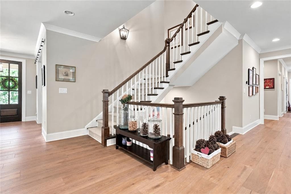 5 bedroom, 6 bathroom, 5,079 sq ft single family residence under contract at 6025 Pebblestone Lane, Cumming, GA 30040 — photo 7