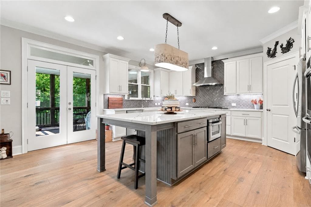 5 bedroom, 6 bathroom, 5,079 sq ft single family residence under contract at 6025 Pebblestone Lane, Cumming, GA 30040 — photo 8