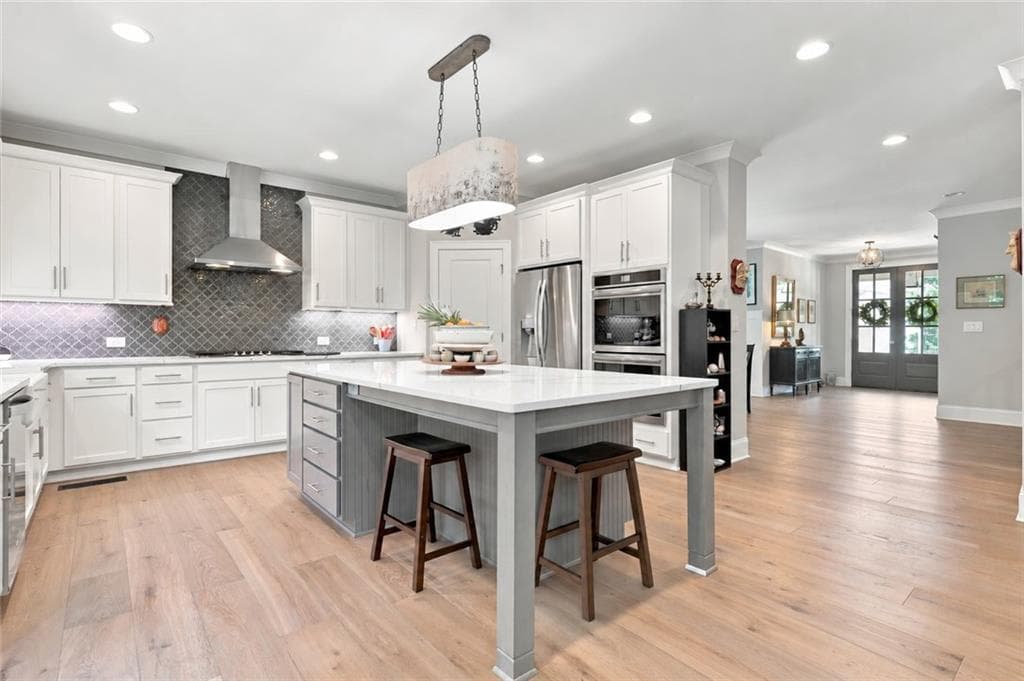 5 bedroom, 6 bathroom, 5,079 sq ft single family residence under contract at 6025 Pebblestone Lane, Cumming, GA 30040 — photo 9